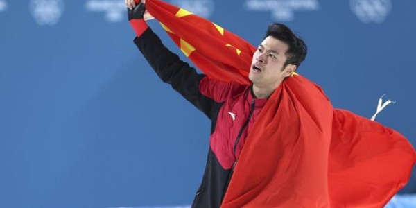 华体会体育app下载-马年“马上夺金”、遗憾和差距……佟立新评中国队米兰冬奥征程